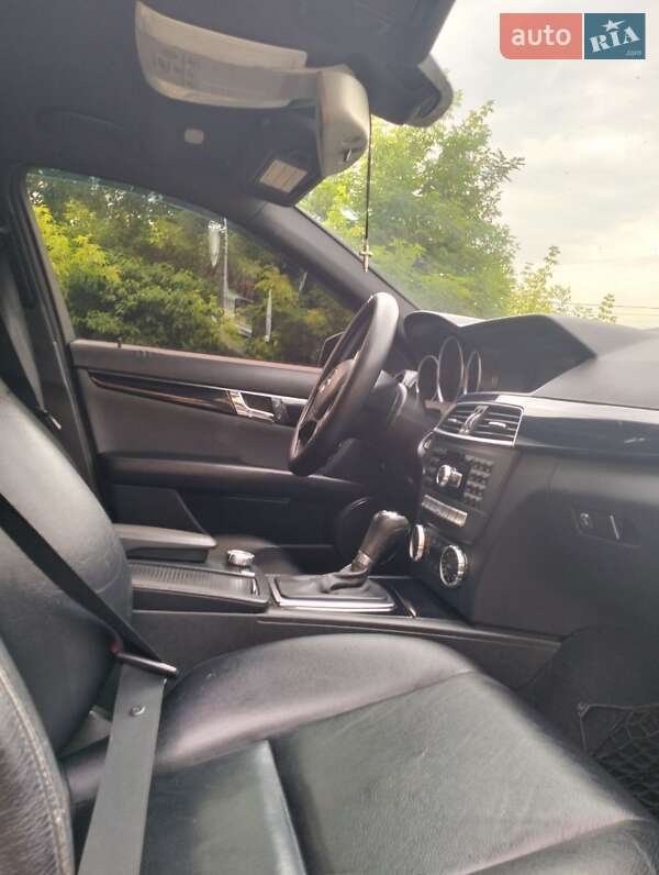 Универсал Mercedes-Benz C-Class 2011 в Рожище фото 13 Универсал Mercedes-Benz C-Class 2011 в Рожище