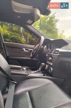 Универсал Mercedes-Benz C-Class 2011 в 