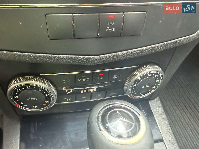 Універсал Mercedes-Benz C-Class 2008 в Києві