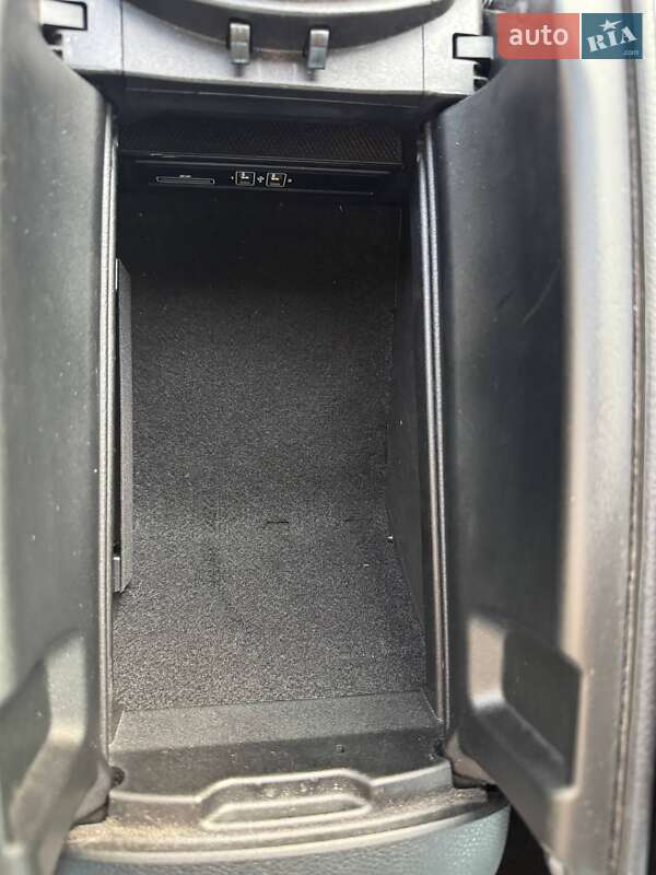 Седан Mercedes-Benz C-Class 2014 в Киеве фото 21 Седан Mercedes-Benz C-Class 2014 в Киеве