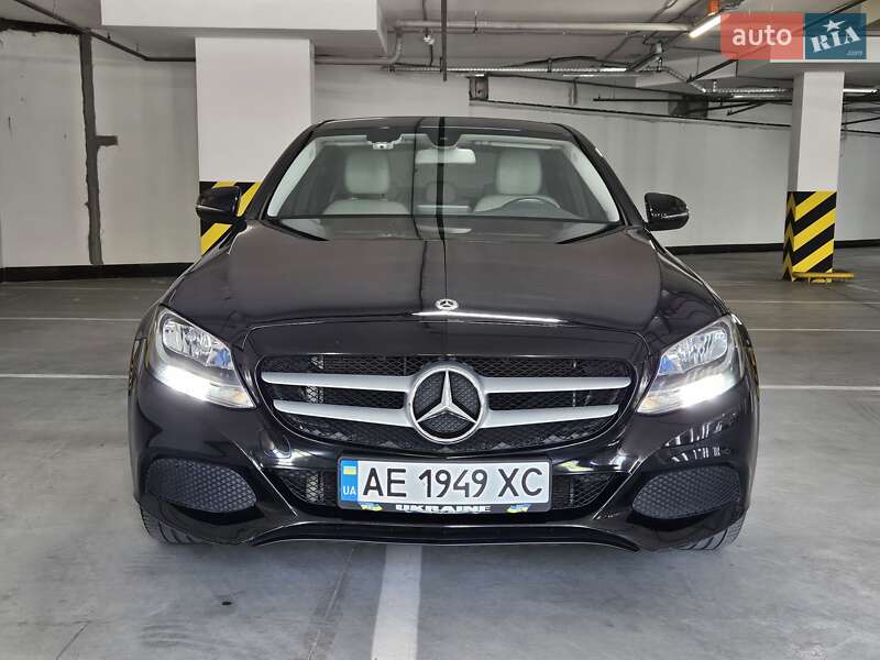 Седан Mercedes-Benz C-Class 2018 в Києві