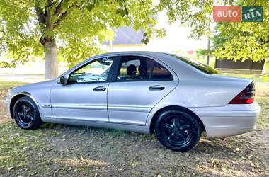 Седан Mercedes-Benz C-Class 2002 в 