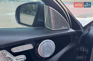 Универсал Mercedes-Benz C-Class 2018 в 