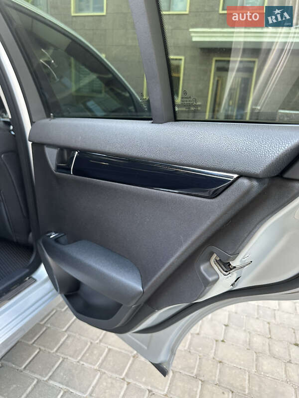 Седан Mercedes-Benz C-Class 2007 в Одессе