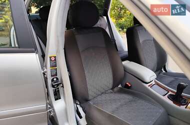 Універсал Mercedes-Benz C-Class 2003 в 