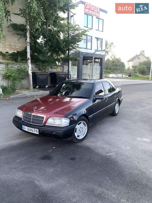 Седан Mercedes-Benz C-Class 1994 в Бучі