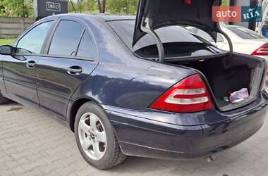 Седан Mercedes-Benz C-Class 2003 в 