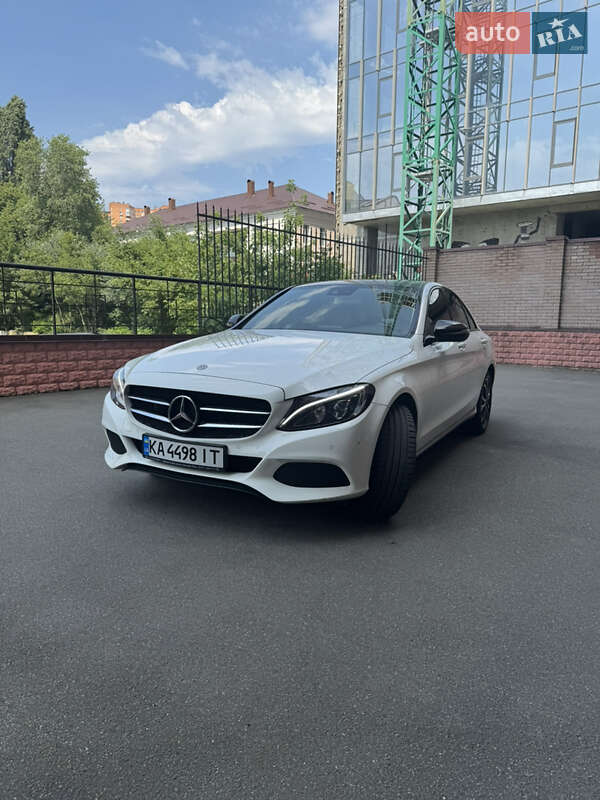 Седан Mercedes-Benz C-Class 2017 в Києві