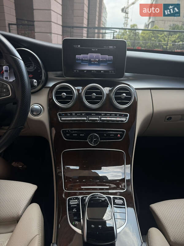 Седан Mercedes-Benz C-Class 2017 в Києві