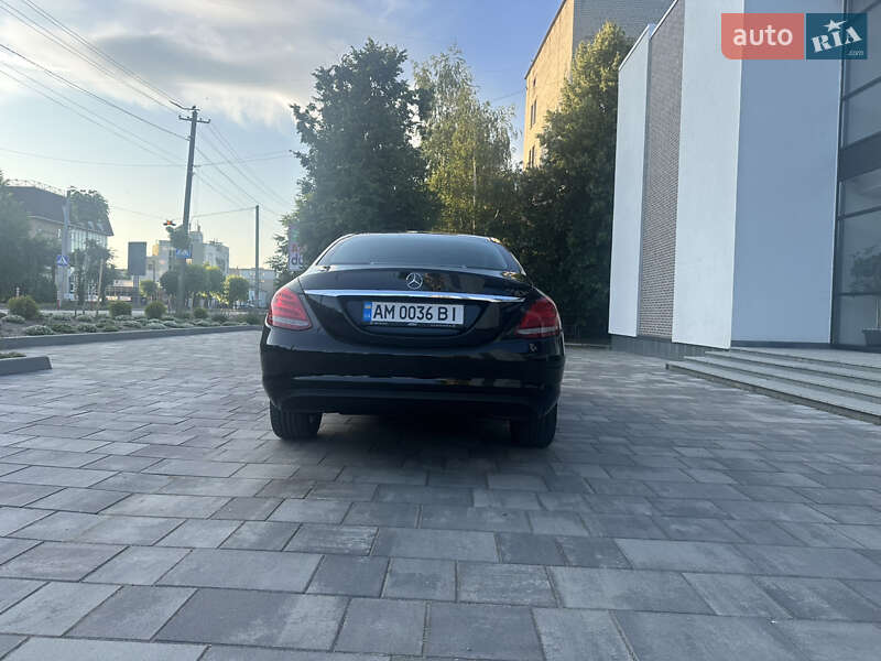 Седан Mercedes-Benz C-Class 2015 в Києві фото 15 Седан Mercedes-Benz C-Class 2015 в Києві