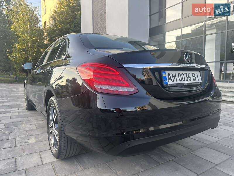 Седан Mercedes-Benz C-Class 2015 в Києві фото 19 Седан Mercedes-Benz C-Class 2015 в Києві