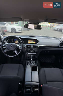 Седан Mercedes-Benz C-Class 2012 в 