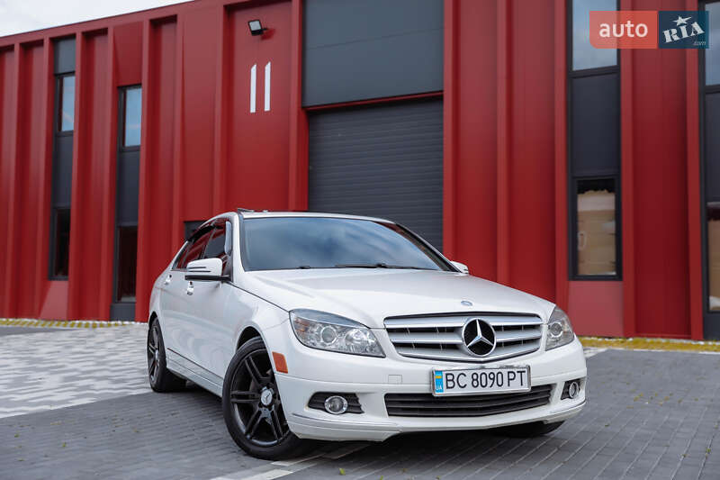 Седан Mercedes-Benz C-Class 2010 в Львове