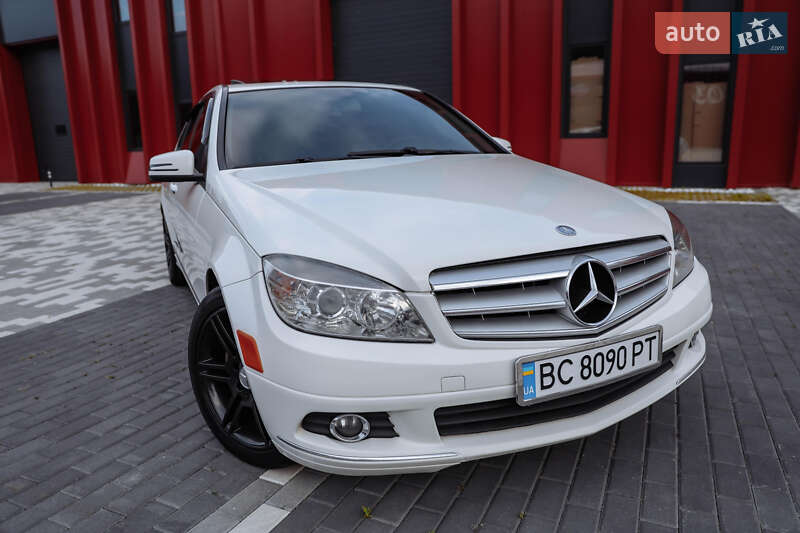 Седан Mercedes-Benz C-Class 2010 в Львове