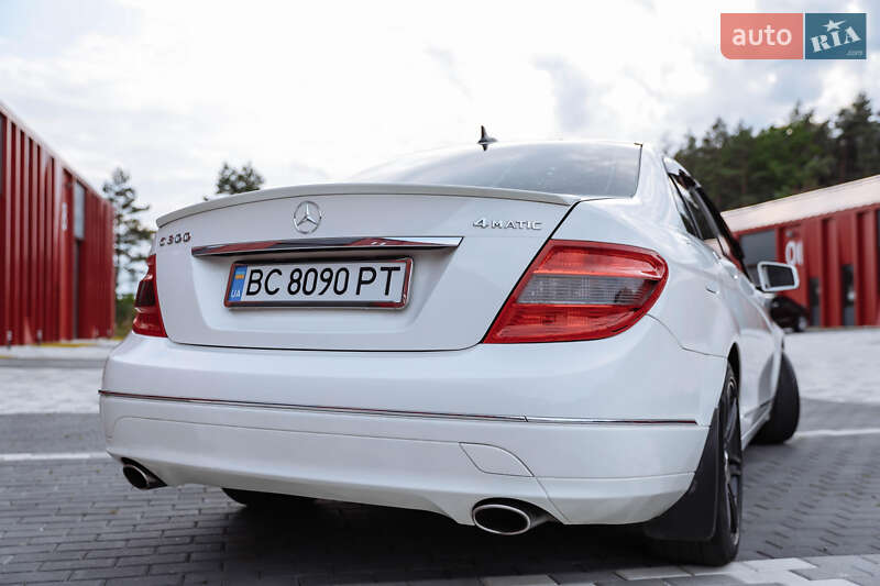 Седан Mercedes-Benz C-Class 2010 в Львове