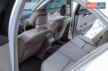 Седан Mercedes-Benz C-Class 2010 в 