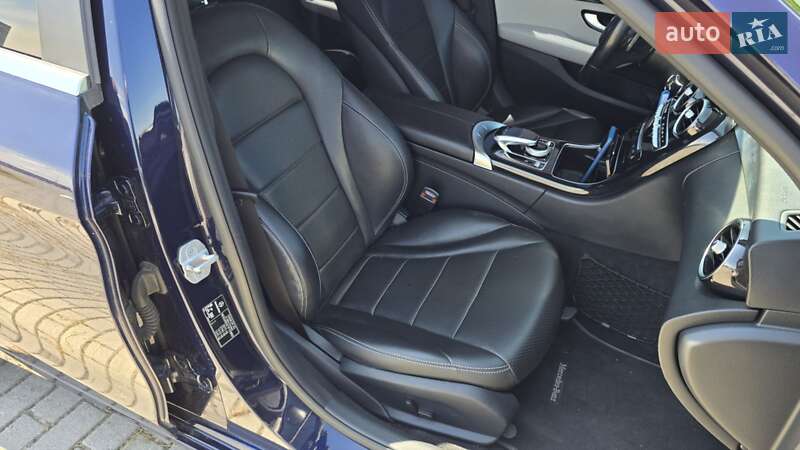 Седан Mercedes-Benz C-Class 2015 в Львові
