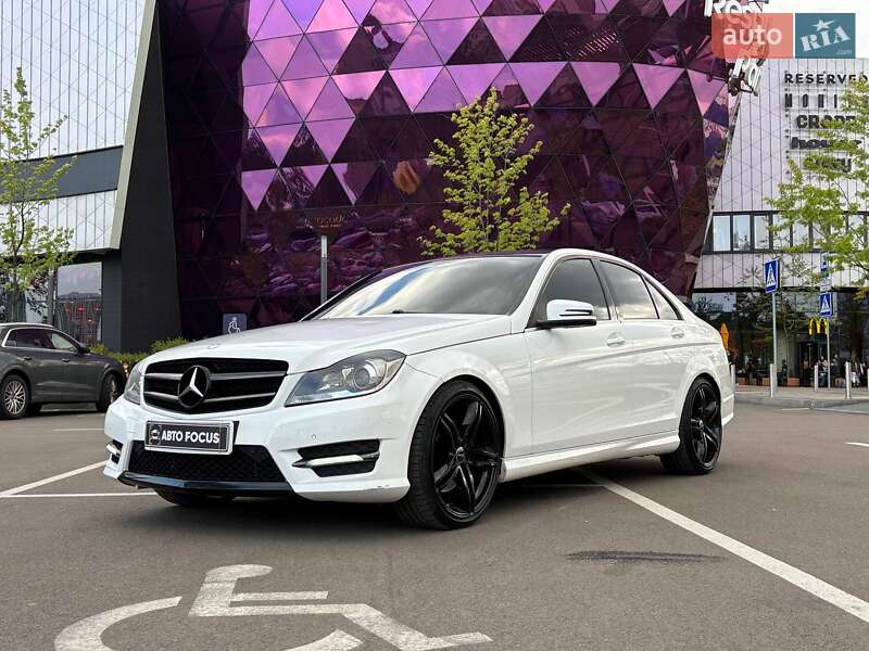 Седан Mercedes-Benz C-Class 2013 в Києві