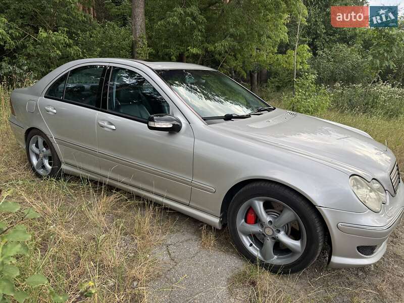 Седан Mercedes-Benz C-Class 2003 в Броварах
