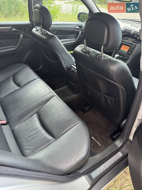 Седан Mercedes-Benz C-Class 2003 в Броварах