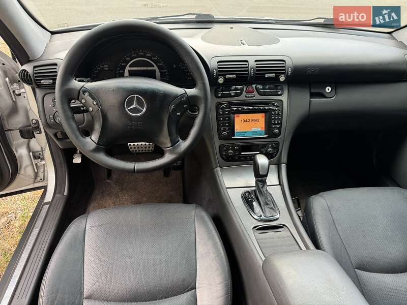 Седан Mercedes-Benz C-Class 2003 в Броварах