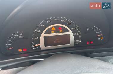Седан Mercedes-Benz C-Class 2003 в 