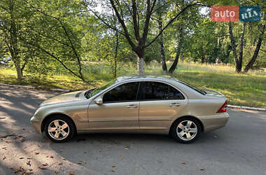Седан Mercedes-Benz C-Class 2002 в 
