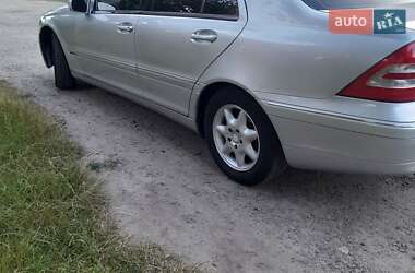 Седан Mercedes-Benz C-Class 2001 в 