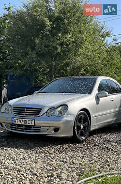 Седан Mercedes-Benz C-Class 2003 в Вижнице