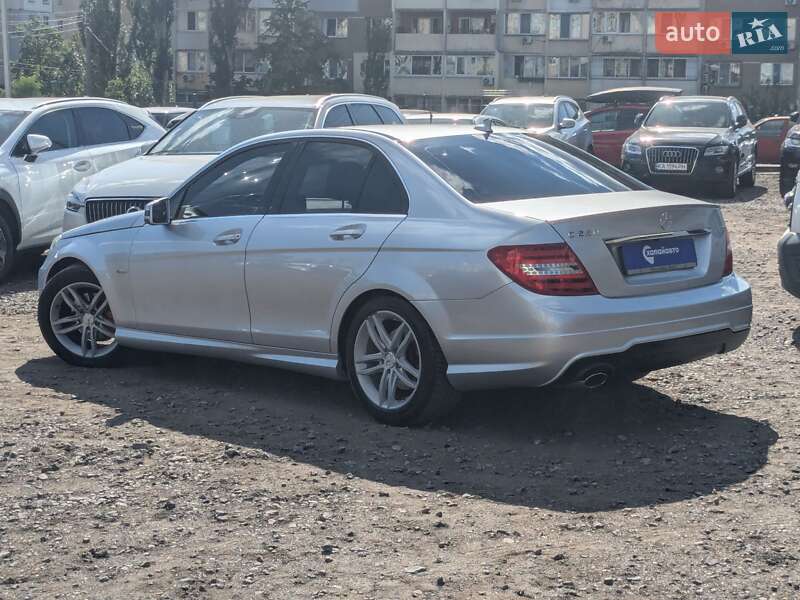 Седан Mercedes-Benz C-Class 2011 в Києві
