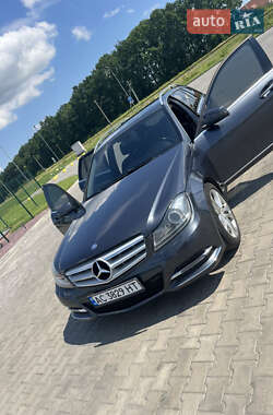 Универсал Mercedes-Benz C-Class 2014 в 