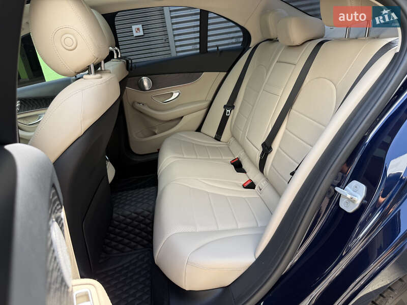 Седан Mercedes-Benz C-Class 2016 в Києві