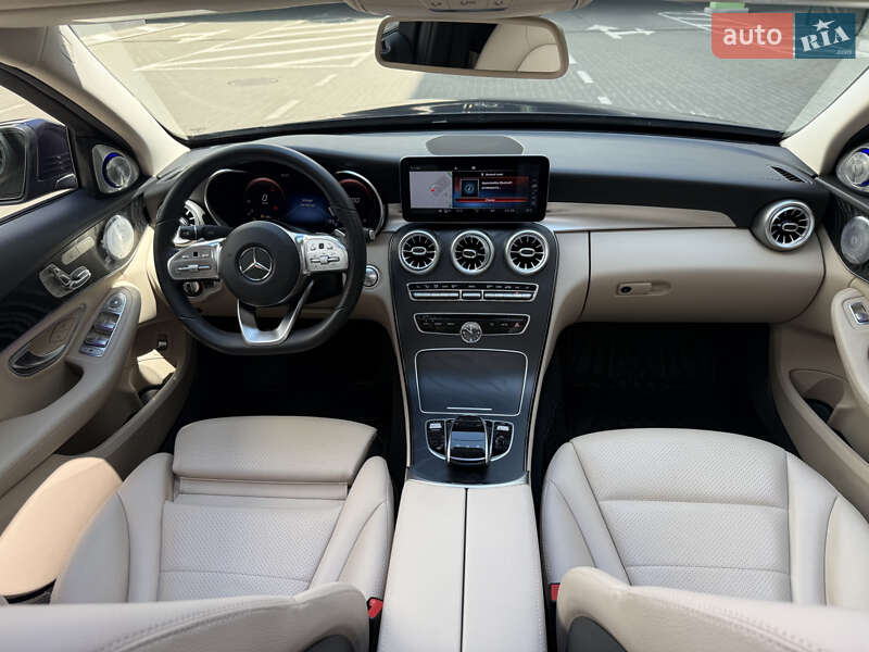 Седан Mercedes-Benz C-Class 2016 в Києві