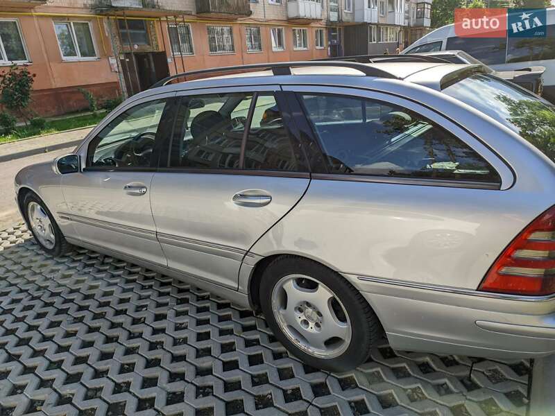 Универсал Mercedes-Benz C-Class 2003 в Тернополе