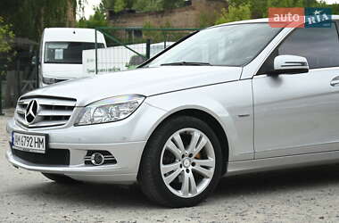 Седан Mercedes-Benz C-Class 2009 в 