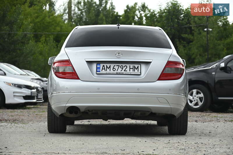 Седан Mercedes-Benz C-Class 2009 в Бердичеві