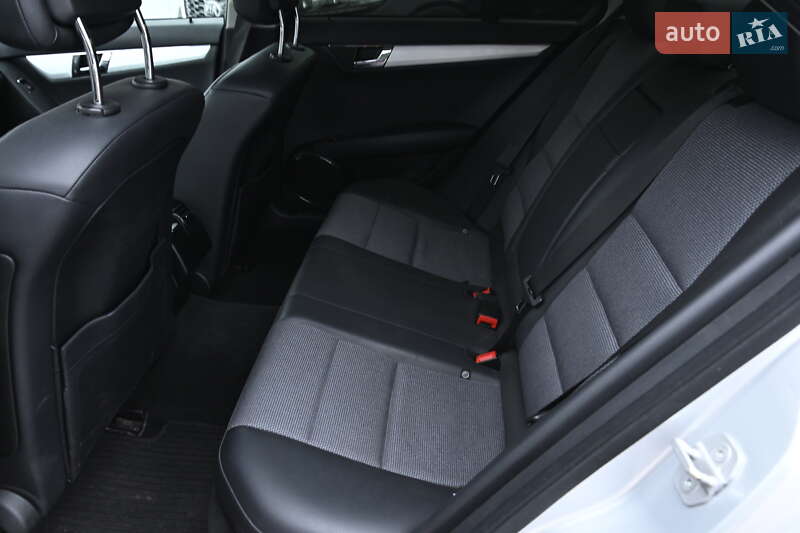 Седан Mercedes-Benz C-Class 2009 в Бердичеві