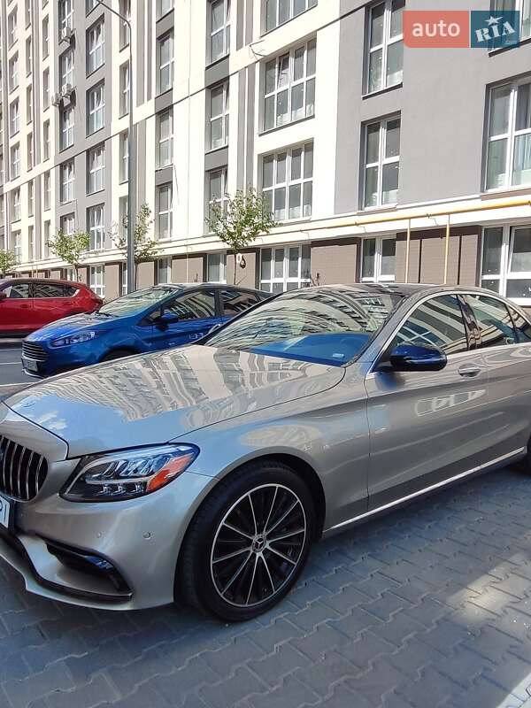 Седан Mercedes-Benz C-Class 2019 в Києві