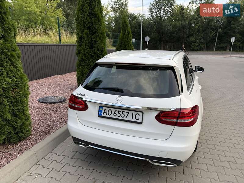 Універсал Mercedes-Benz C-Class 2016 в Львові