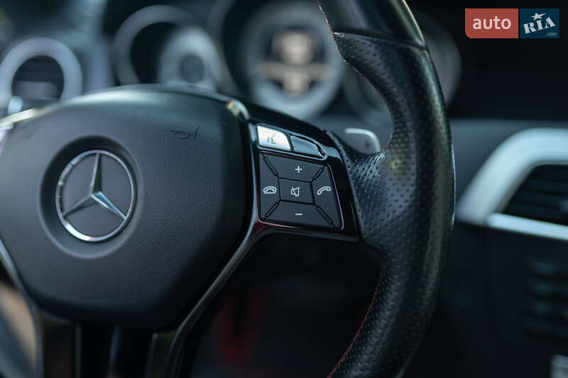 Седан Mercedes-Benz C-Class 2013 в Днепре