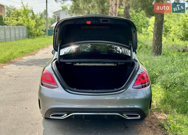 Седан Mercedes-Benz C-Class 2019 в Киеве