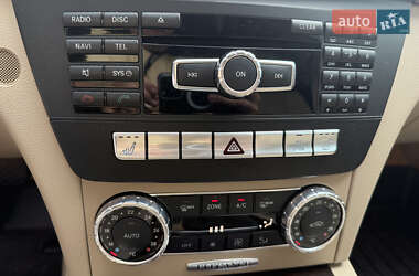 Седан Mercedes-Benz C-Class 2011 в 