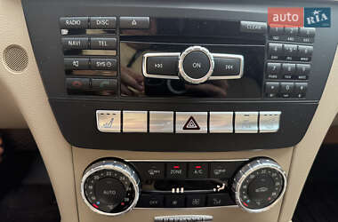Седан Mercedes-Benz C-Class 2011 в 