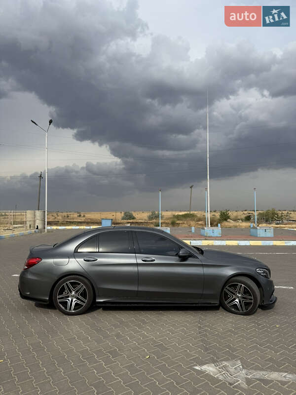 Седан Mercedes-Benz C-Class 2017 в Рени фото 4 Седан Mercedes-Benz C-Class 2017 в Рени