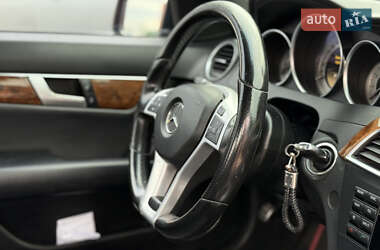 Седан Mercedes-Benz C-Class 2011 в 