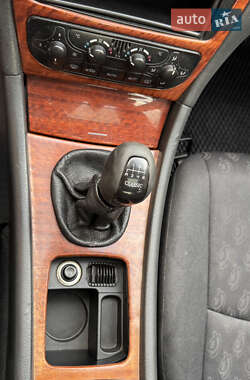 Седан Mercedes-Benz C-Class 2002 в 