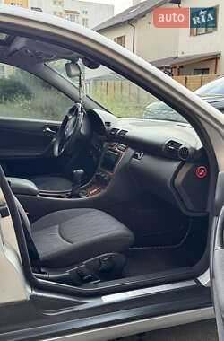 Седан Mercedes-Benz C-Class 2002 в 