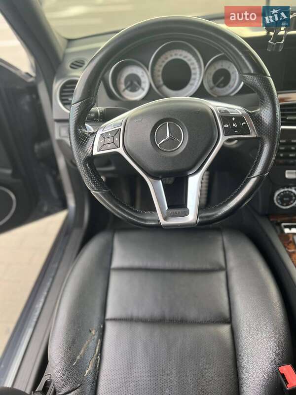 Седан Mercedes-Benz C-Class 2012 в Білій Церкві