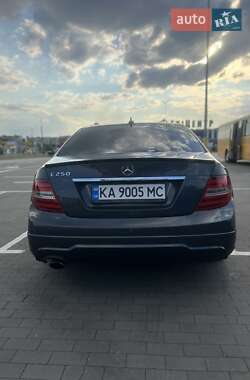 Седан Mercedes-Benz C-Class 2012 в 