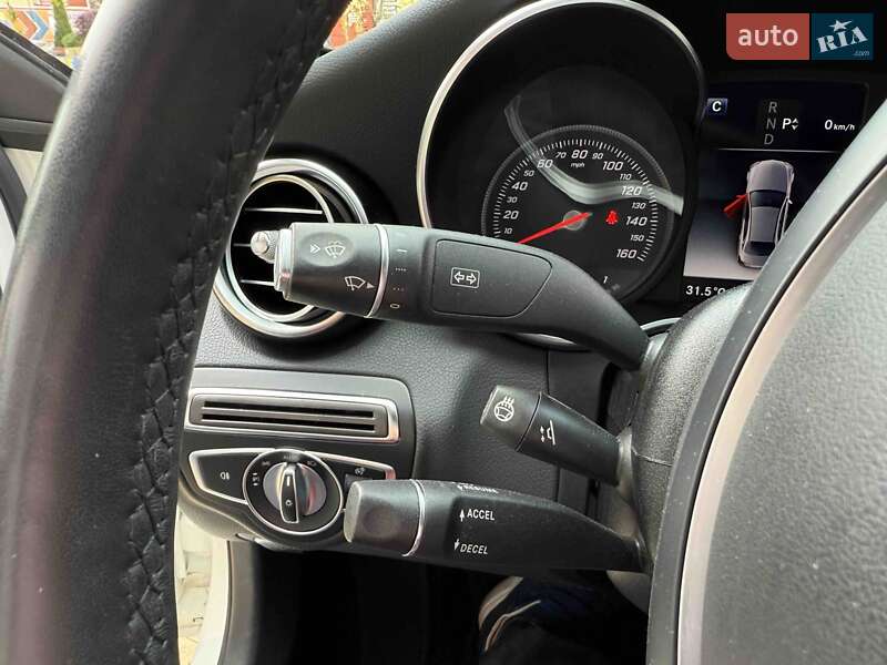 Седан Mercedes-Benz C-Class 2018 в Львове